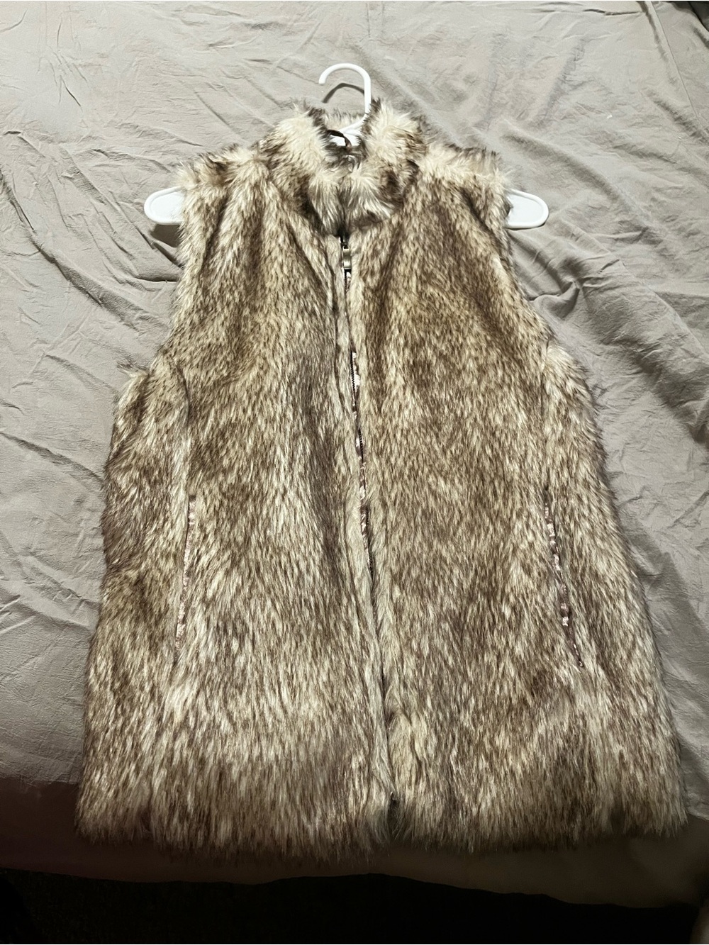 Charlotte Russe Faux Fur Zip Vest in Brown